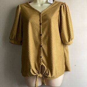 NY Collection top size small pullover new with tags.